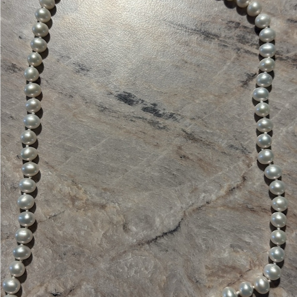 Elegant White Pearl Necklace